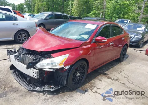 2015 Nissan Altima 3.5 S/3.5 Sl/3.5 Sv z USA, uszkodzony, nr VIN 1N4BL3AP0FC492961